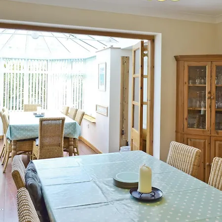 Holiday home Trelawn